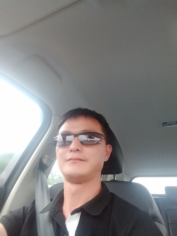 孤独的男人的第一张照片--顺昌交友网