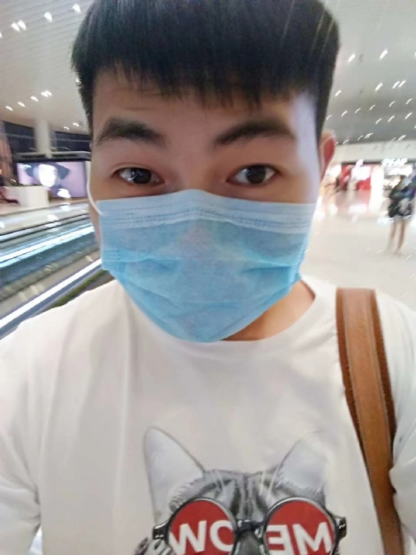 咔咔一顿的第一张照片--顺昌交友网