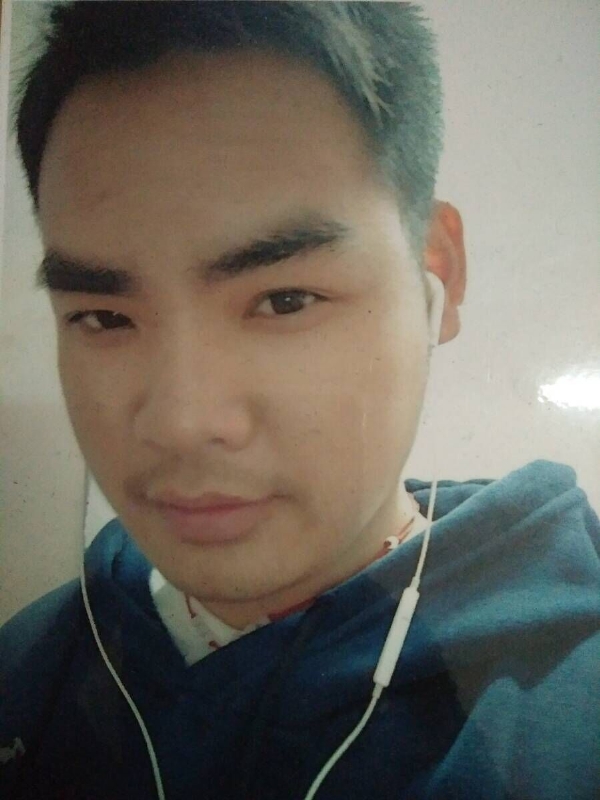 渴望爱的第一张照片--顺昌交友网