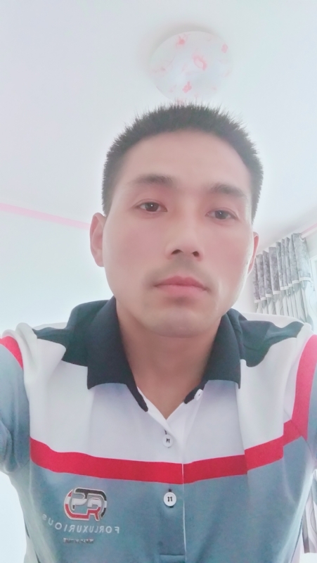 染红尘世的第一张照片--顺昌交友网