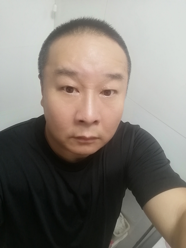 一束光的第一张照片--顺昌交友网