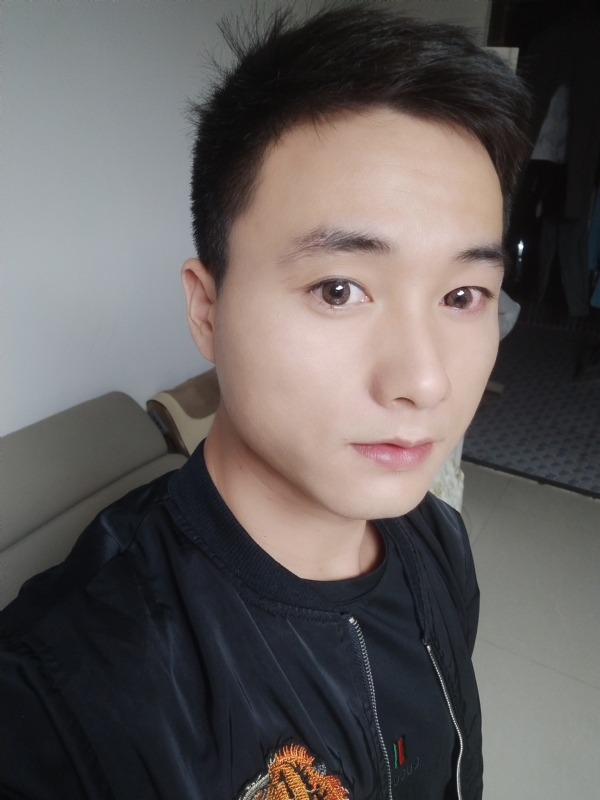 何凡的第三张照片--顺昌交友网